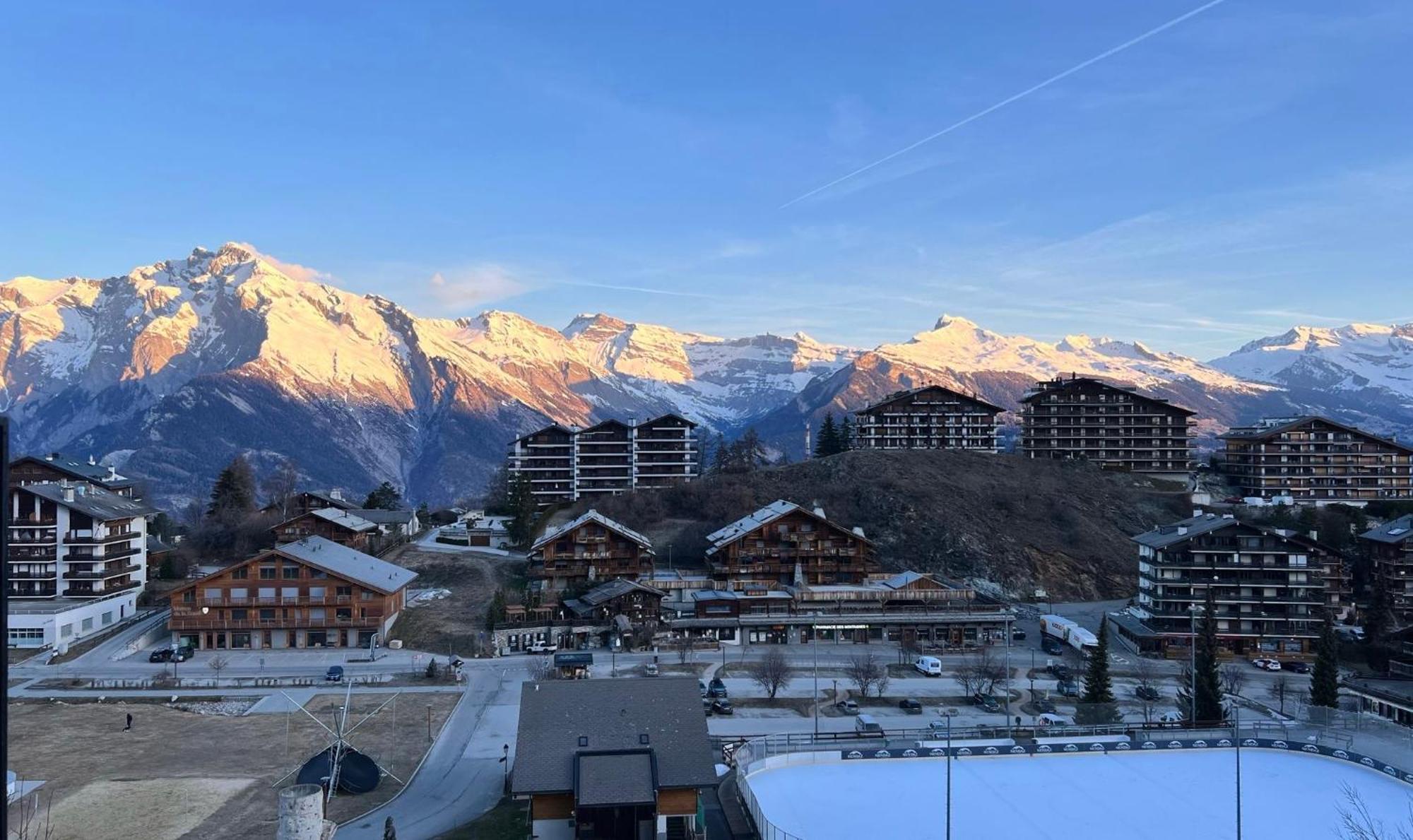 Vincenzo Appart, Confortable A Nendaz, Acces Direct Au Telecabine De Tracouet Et Parking Souterrain Inclus * Nendaz