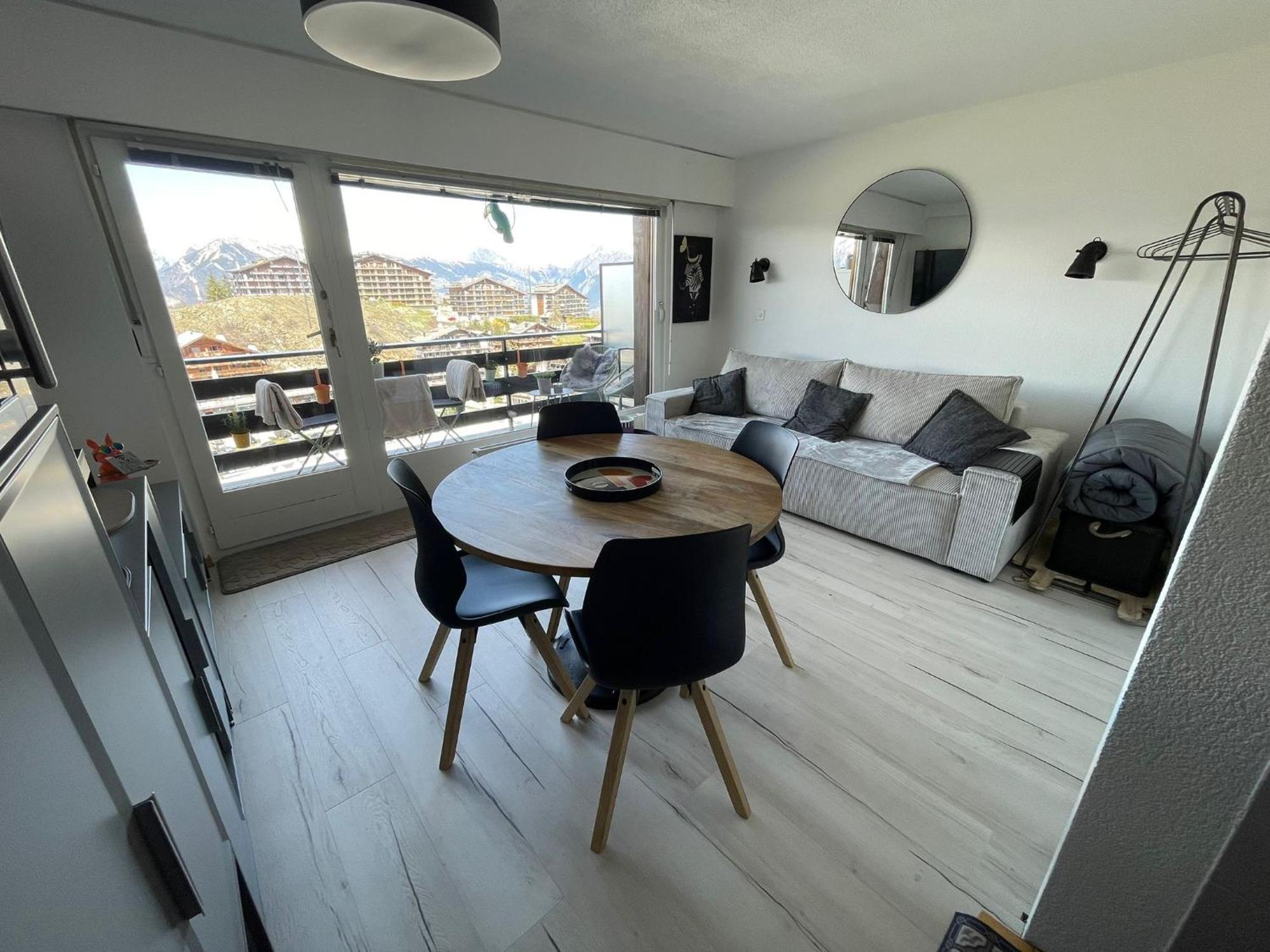 Vincenzo Appart, Confortable A Nendaz, Acces Direct Au Telecabine De Tracouet Et Parking Souterrain Inclus Apartment Nendaz